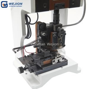 Large Square Four-point Crimping Mold